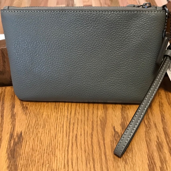 NWT Coach Wristlet Or Small Wallet - Picture 2 of 11